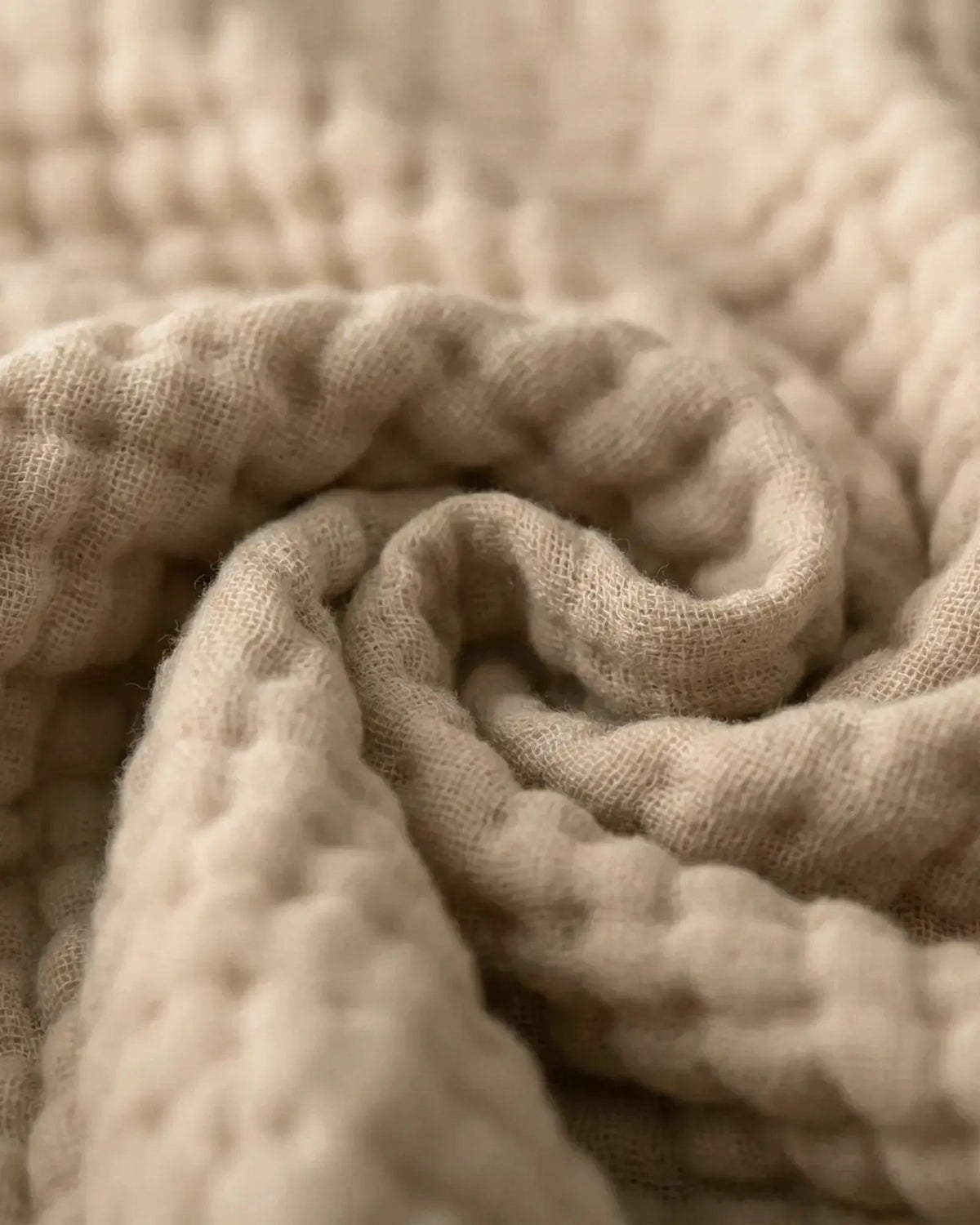 Handhearth Muslin Blanket